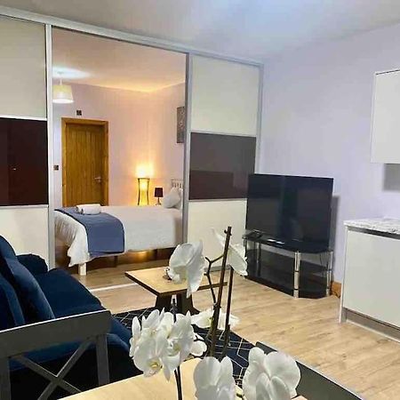 Lovely 1 Bed Studio Apartment With Free Parking Oxford Dış mekan fotoğraf